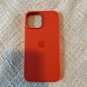 Apple 13/12 Pro Max Silicone Case